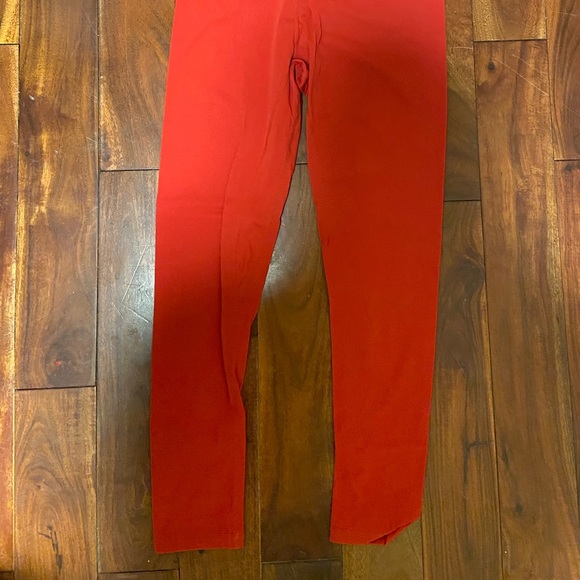 Lulu pants - Picture 2 of 2